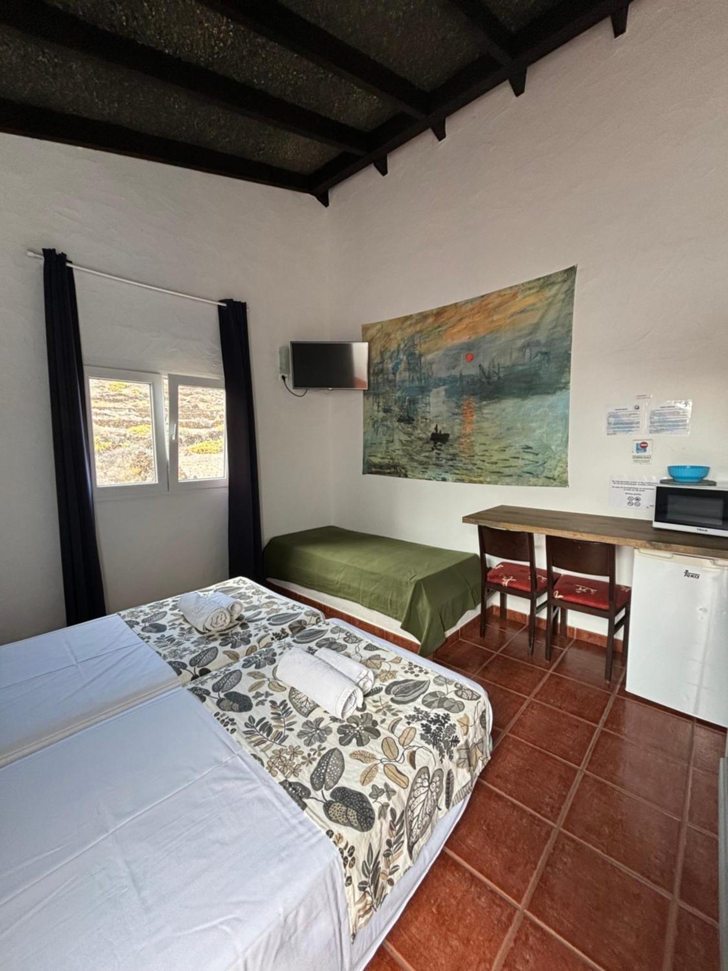 Apartamentos Y Habitaciones Villa Marina La Caleta  Kültér fotó