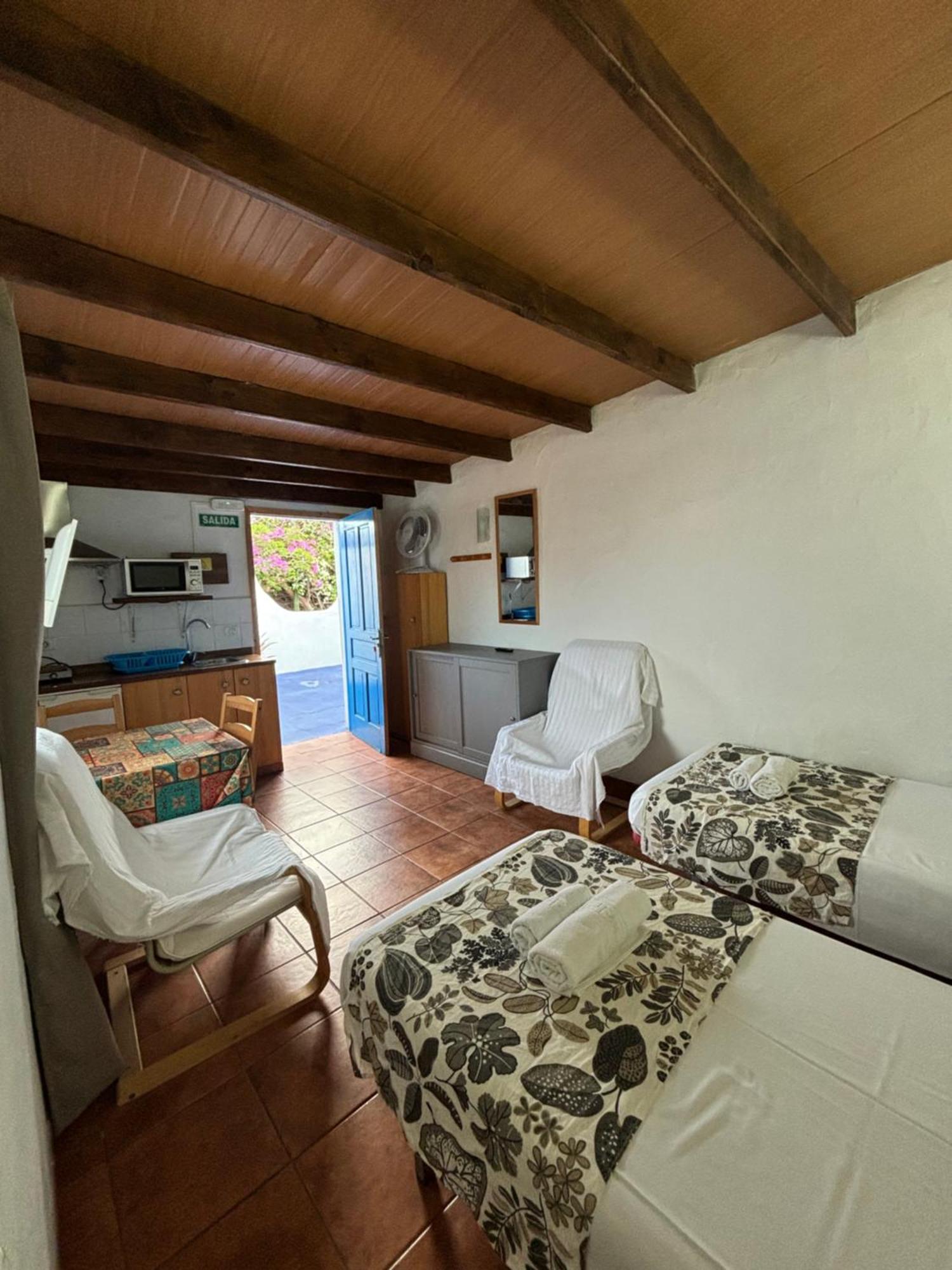 Apartamentos Y Habitaciones Villa Marina La Caleta  Kültér fotó