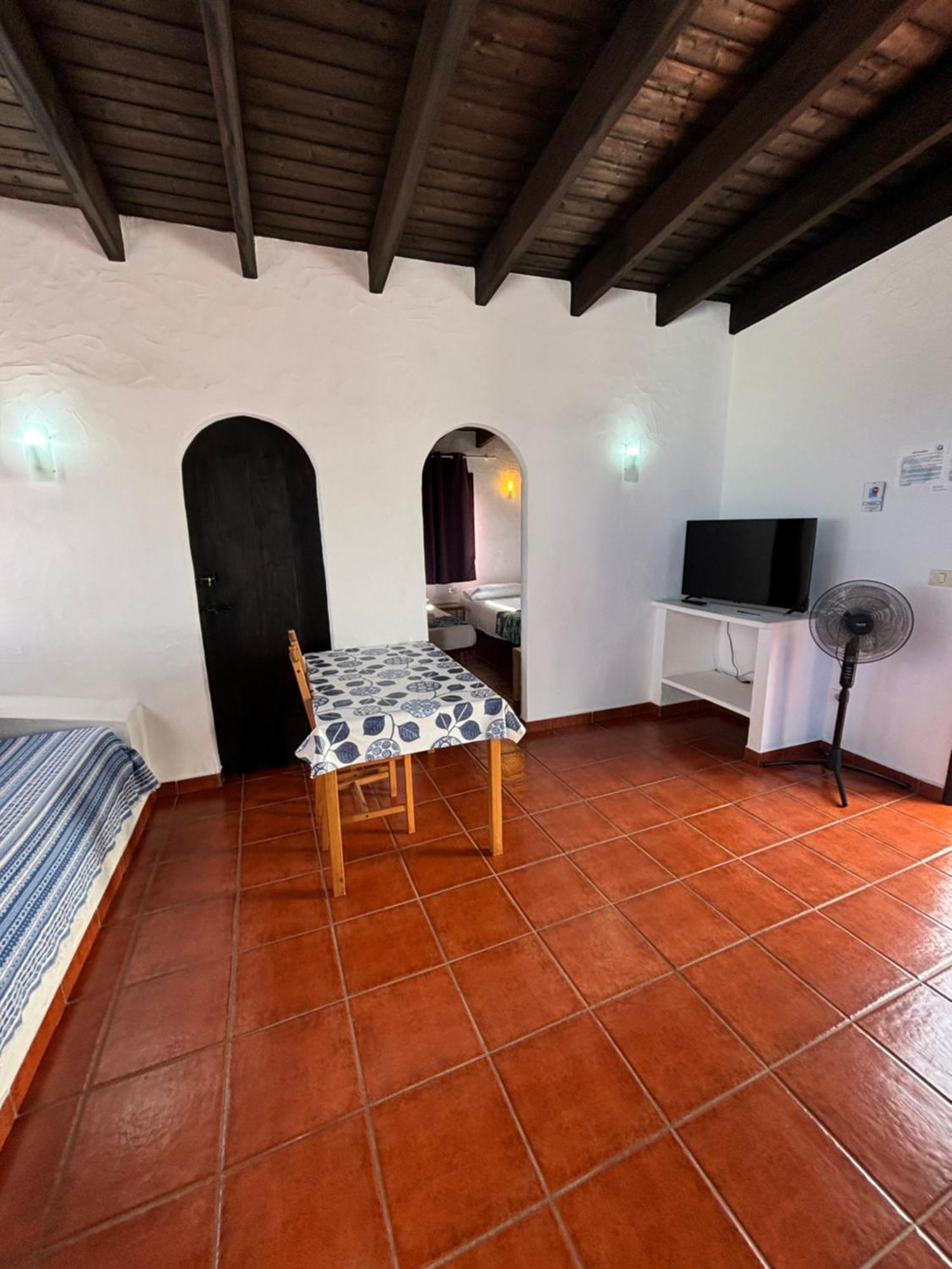 Apartamentos Y Habitaciones Villa Marina La Caleta  Kültér fotó